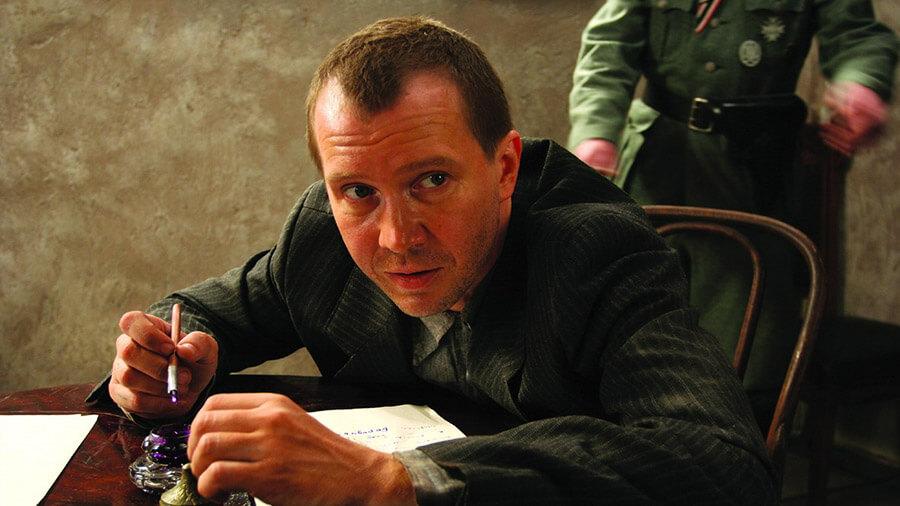 Кадр из сериала Апостол (Лучшие русские сериалы)