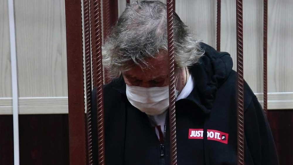 где сейчас находится михаил ефремов